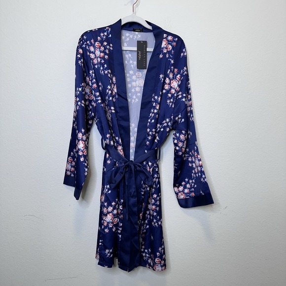 Morgan Lane Robe Womens L/XL Floral Pockets Satin FabFitFun NWT - Picture 1 of 4
